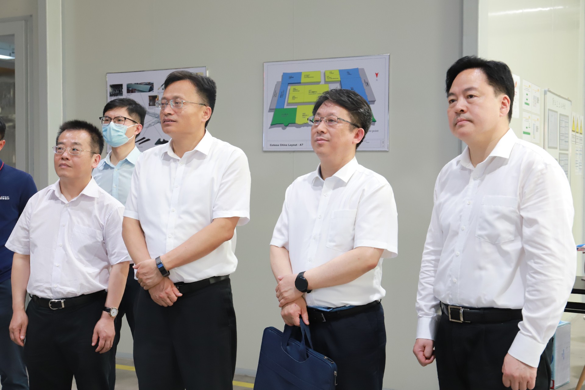 公司动态 | 江苏省副省长胡广杰一行莅临安泰复材调研科技创新工作