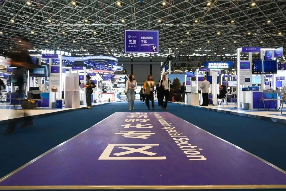 “低空经济”闪耀进博会，eVTOL企业再签大单！